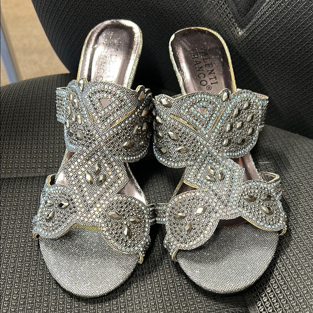 Silver Crystal Embellished Sandals with Open-Toe Design